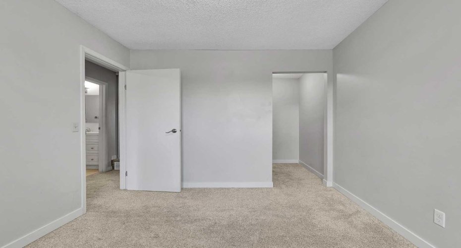 3015 51 Street, Calgary, Alberta T3E 6N5, 3 Bedrooms Bedrooms, ,1 BathroomBathrooms,Residential,For Sale,51,A2279287