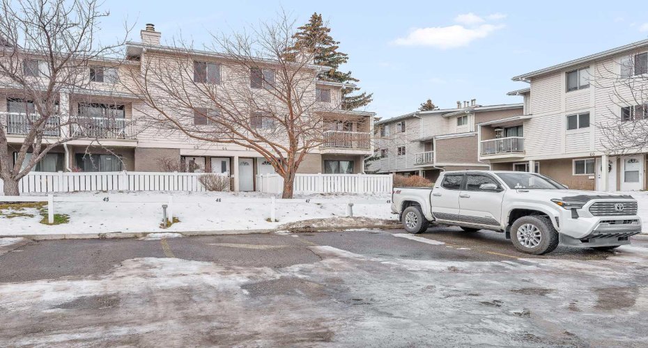 3015 51 Street, Calgary, Alberta T3E 6N5, 3 Bedrooms Bedrooms, ,1 BathroomBathrooms,Residential,For Sale,51,A2279287