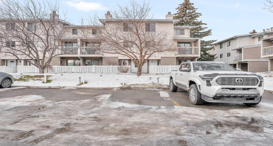 3015 51 Street, Calgary, Alberta T3E 6N5, 3 Bedrooms Bedrooms, ,1 BathroomBathrooms,Residential,For Sale,51,A2279287