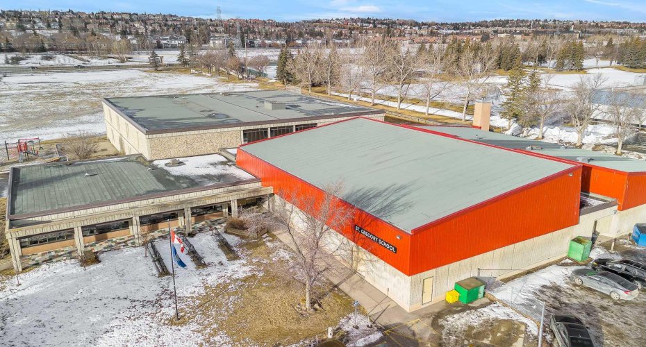 3015 51 Street, Calgary, Alberta T3E 6N5, 3 Bedrooms Bedrooms, ,1 BathroomBathrooms,Residential,For Sale,51,A2279287