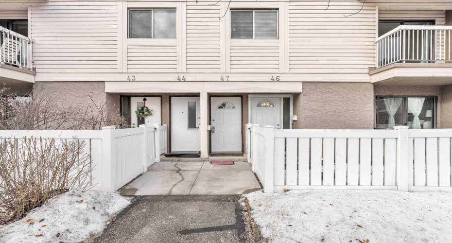 3015 51 Street, Calgary, Alberta T3E 6N5, 3 Bedrooms Bedrooms, ,1 BathroomBathrooms,Residential,For Sale,51,A2279287