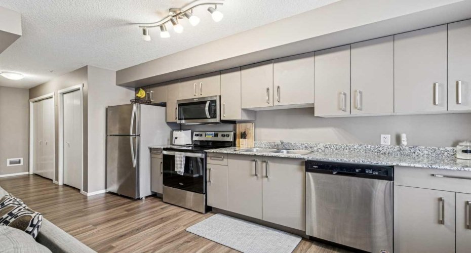 4641 128 Avenue, Calgary, Alberta T3N1T3, 2 Bedrooms Bedrooms, ,1 BathroomBathrooms,Residential,For Sale,128,A2279624