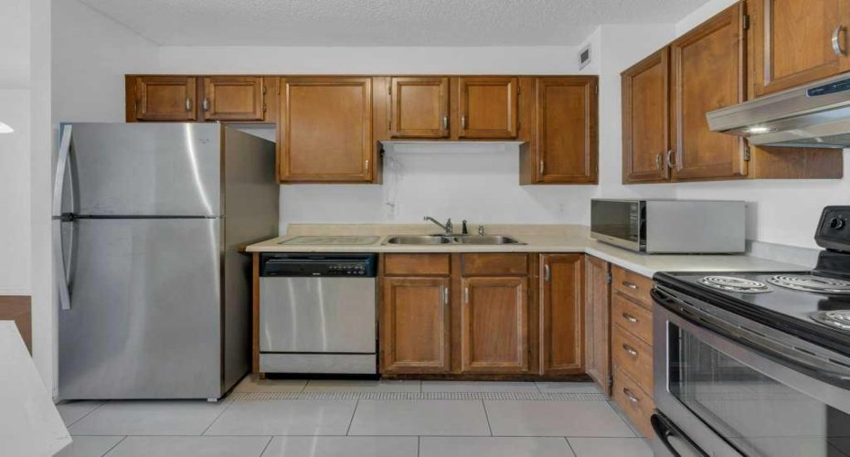 1202 13 Avenue, Calgary, Alberta T3C0T1, 1 Bedroom Bedrooms, ,1 BathroomBathrooms,Residential,For Sale,13,A2278365