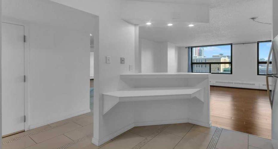1202 13 Avenue, Calgary, Alberta T3C0T1, 1 Bedroom Bedrooms, ,1 BathroomBathrooms,Residential,For Sale,13,A2278365