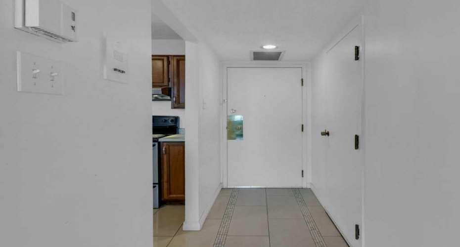 1202 13 Avenue, Calgary, Alberta T3C0T1, 1 Bedroom Bedrooms, ,1 BathroomBathrooms,Residential,For Sale,13,A2278365