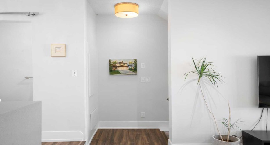 1511 23 Avenue, Calgary, Alberta T2T 0T8, 2 Bedrooms Bedrooms, ,3 BathroomsBathrooms,Residential,For Sale,23,A2278538