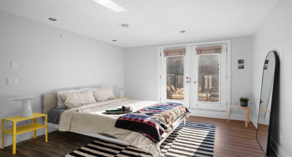 1511 23 Avenue, Calgary, Alberta T2T 0T8, 2 Bedrooms Bedrooms, ,3 BathroomsBathrooms,Residential,For Sale,23,A2278538