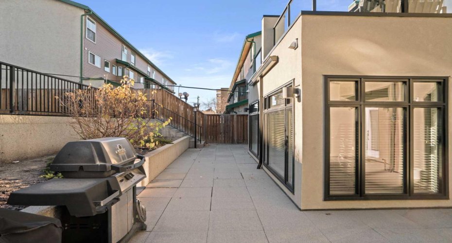 1511 23 Avenue, Calgary, Alberta T2T 0T8, 2 Bedrooms Bedrooms, ,3 BathroomsBathrooms,Residential,For Sale,23,A2278538