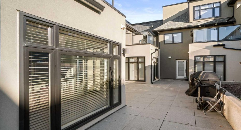1511 23 Avenue, Calgary, Alberta T2T 0T8, 2 Bedrooms Bedrooms, ,3 BathroomsBathrooms,Residential,For Sale,23,A2278538