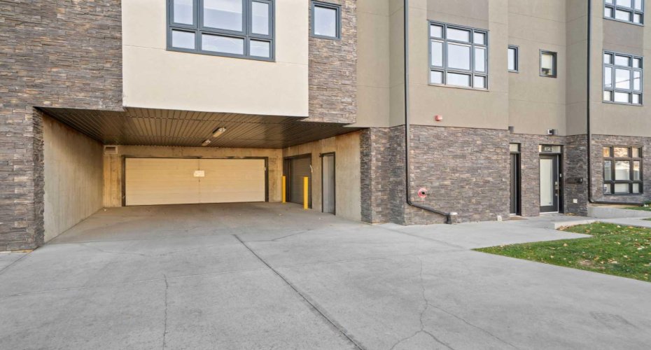 1511 23 Avenue, Calgary, Alberta T2T 0T8, 2 Bedrooms Bedrooms, ,3 BathroomsBathrooms,Residential,For Sale,23,A2278538
