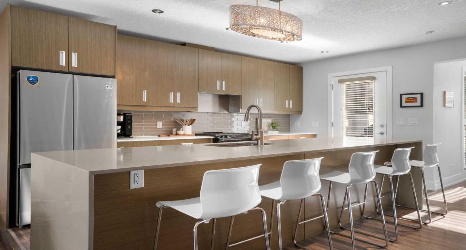 1511 23 Avenue, Calgary, Alberta T2T 0T8, 2 Bedrooms Bedrooms, ,3 BathroomsBathrooms,Residential,For Sale,23,A2278538