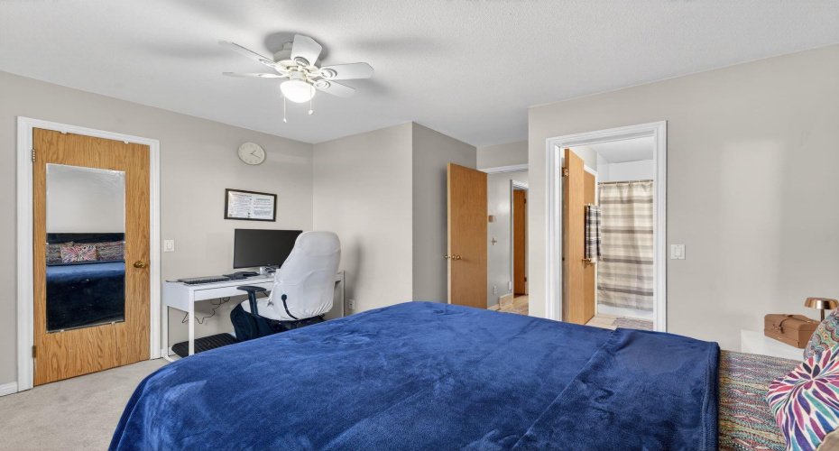 139 Castledale Way, Calgary, Alberta T3J 2A4, 3 Bedrooms Bedrooms, ,2 BathroomsBathrooms,Residential,For Sale,Castledale,A2278900