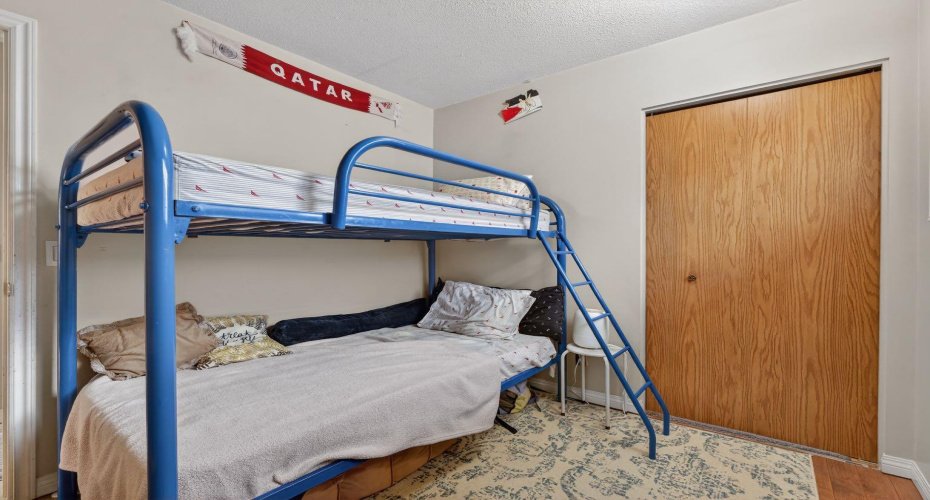 139 Castledale Way, Calgary, Alberta T3J 2A4, 3 Bedrooms Bedrooms, ,2 BathroomsBathrooms,Residential,For Sale,Castledale,A2278900