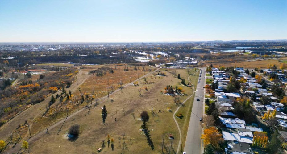 4023 16A Street, Calgary, Alberta T2T 4L1, 5 Bedrooms Bedrooms, ,5 BathroomsBathrooms,Residential,For Sale,16A,A2245329