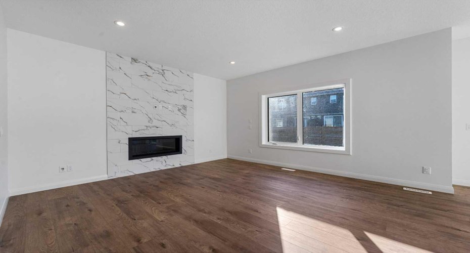 95 Dawson Wharf Mount, Chestermere, Alberta T1X 2X7, 3 Bedrooms Bedrooms, ,3 BathroomsBathrooms,Residential,For Sale,Dawson Wharf,A2279362