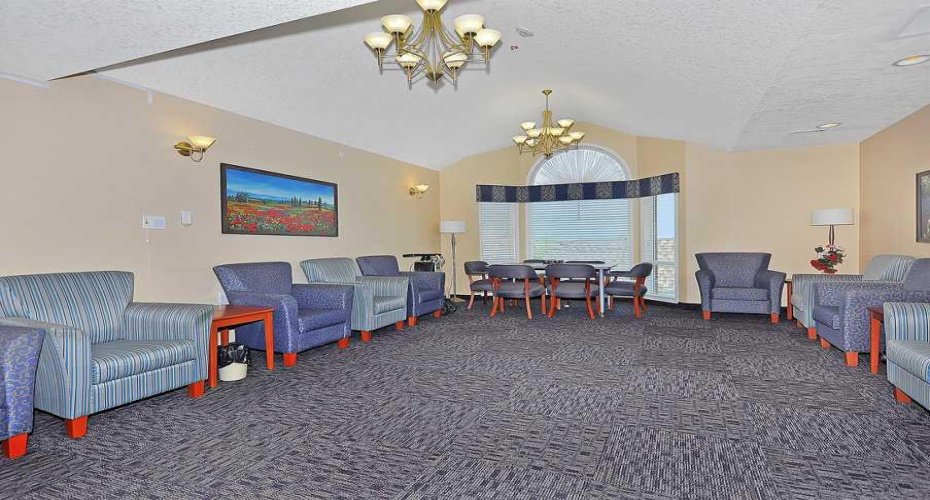 5200 44 Avenue, Calgary, Alberta T1Y 7L4, 2 Bedrooms Bedrooms, ,2 BathroomsBathrooms,Residential,For Sale,44,A2279608
