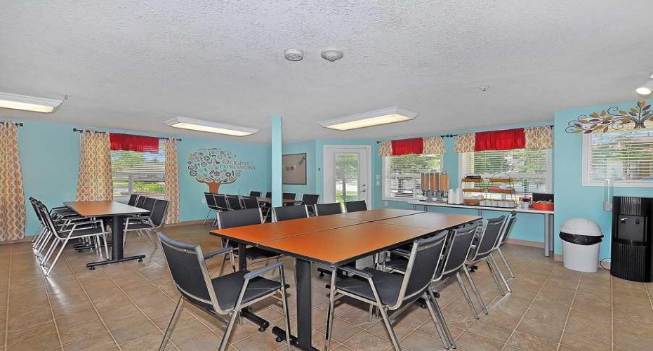 5200 44 Avenue, Calgary, Alberta T1Y 7L4, 2 Bedrooms Bedrooms, ,2 BathroomsBathrooms,Residential,For Sale,44,A2279608
