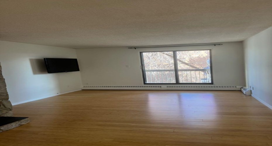 537 14 Avenue, Calgary, Alberta T2R 0M7, 2 Bedrooms Bedrooms, ,1 BathroomBathrooms,Residential,For Sale,14,A2279636