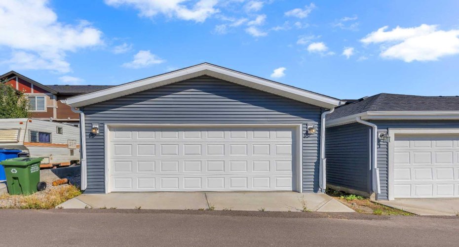 41 Sunrise Heights, Cochrane, Alberta T4C 2R9, 3 Bedrooms Bedrooms, ,3 BathroomsBathrooms,Residential,For Sale,Sunrise,A2279702