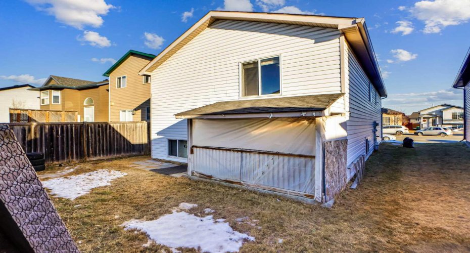 1134 Martindale Boulevard, Calgary, Alberta T3J 4A5, 5 Bedrooms Bedrooms, ,2 BathroomsBathrooms,Residential,For Sale,Martindale,A2279489