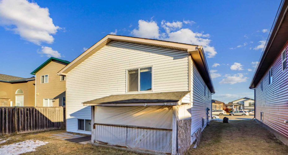 1134 Martindale Boulevard, Calgary, Alberta T3J 4A5, 5 Bedrooms Bedrooms, ,2 BathroomsBathrooms,Residential,For Sale,Martindale,A2279489