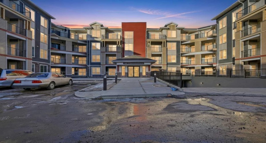 15 Skyview Point Crescent, Calgary, Alberta T3N 2T1, 2 Bedrooms Bedrooms, ,1 BathroomBathrooms,Residential,For Sale,Skyview Point,A2279950