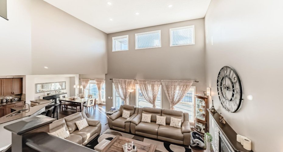 108 Seagreen Lane, Chestermere, Alberta T1X0E8, 5 Bedrooms Bedrooms, ,4 BathroomsBathrooms,Residential,For Sale,Seagreen,A2279964