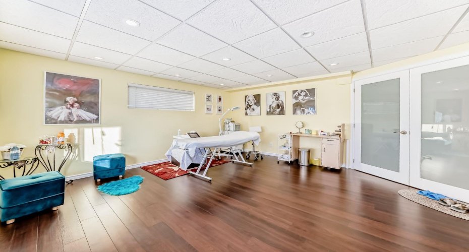 108 Seagreen Lane, Chestermere, Alberta T1X0E8, 5 Bedrooms Bedrooms, ,4 BathroomsBathrooms,Residential,For Sale,Seagreen,A2279964