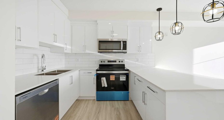 15 Skyview Point Crescent, Calgary, Alberta T3N 2T1, 2 Bedrooms Bedrooms, ,1 BathroomBathrooms,Residential,For Sale,Skyview Point,A2279677