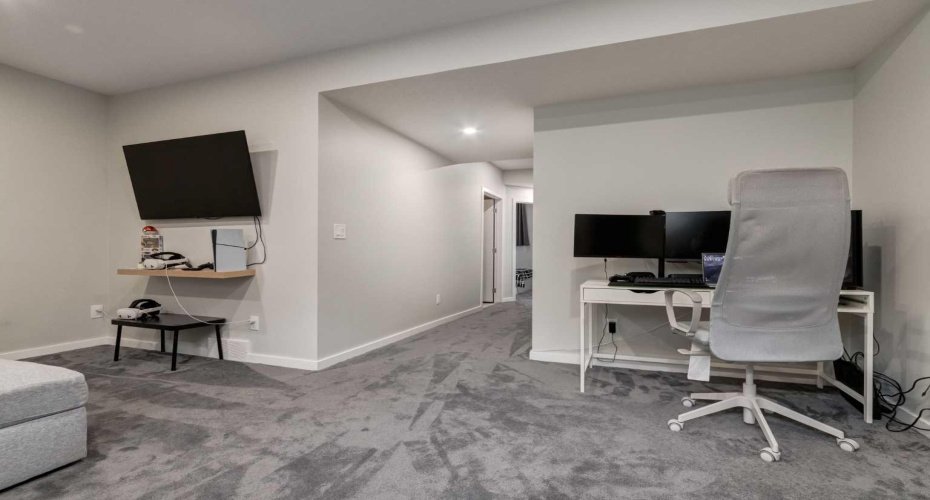 577 Masters Road, Calgary, Alberta T3M 2W3, 4 Bedrooms Bedrooms, ,4 BathroomsBathrooms,Residential,For Sale,Masters,A2278769