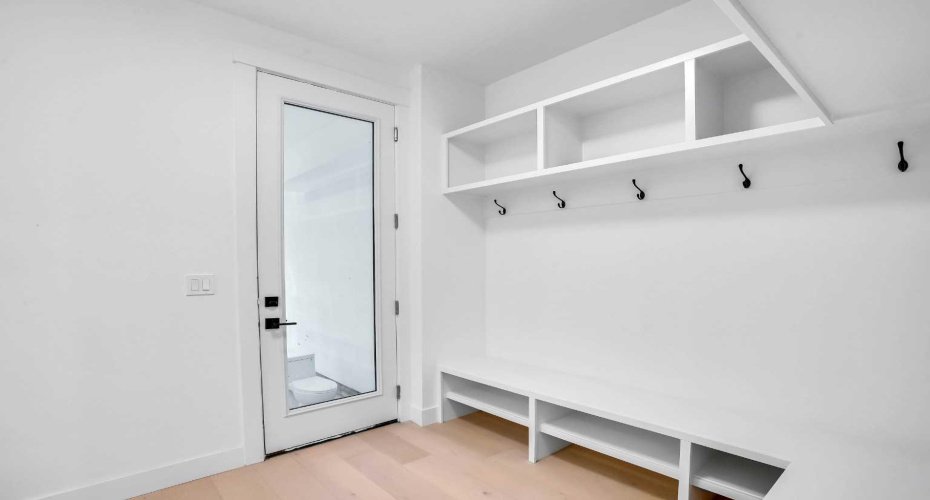 602 25 Avenue, Calgary, Alberta T2E 1Y5, 4 Bedrooms Bedrooms, ,4 BathroomsBathrooms,Residential,For Sale,25,A2279514