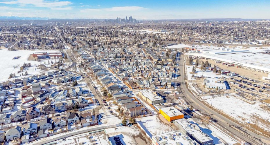 Calgary, Alberta, ,Commercial,For Sale,A2280081