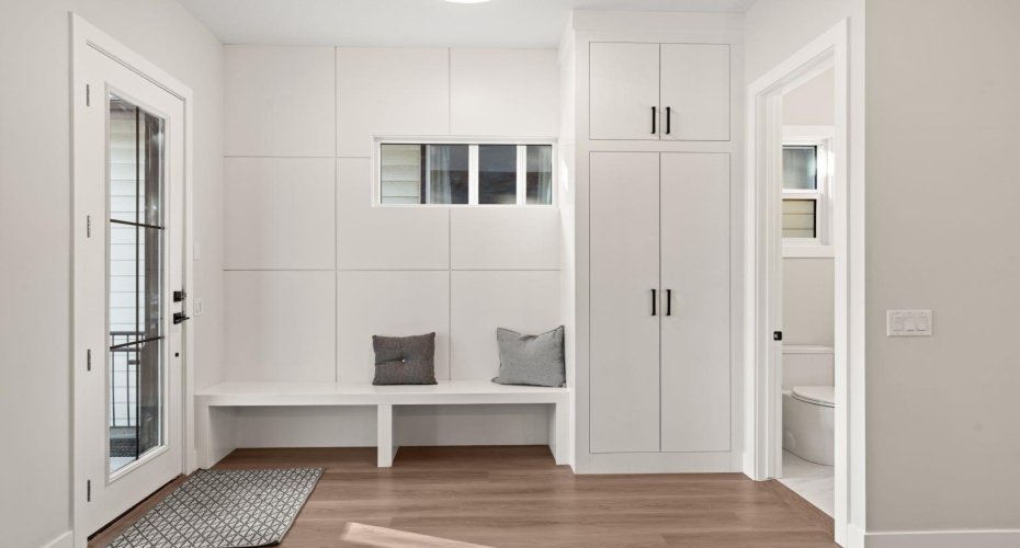 2528 7 Avenue, Calgary, Alberta T2N 1A4, 4 Bedrooms Bedrooms, ,4 BathroomsBathrooms,Residential,For Sale,7,A2280046