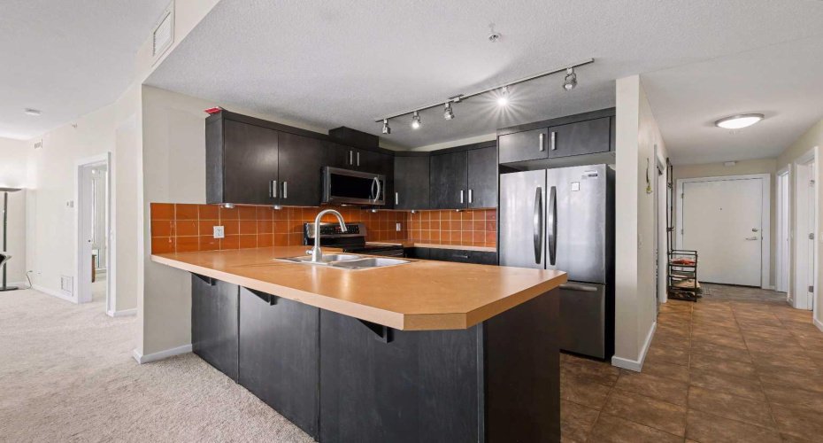 1410 1 Street, Calgary, Alberta T2G 5T5, 2 Bedrooms Bedrooms, ,2 BathroomsBathrooms,Residential,For Sale,1,A2280125