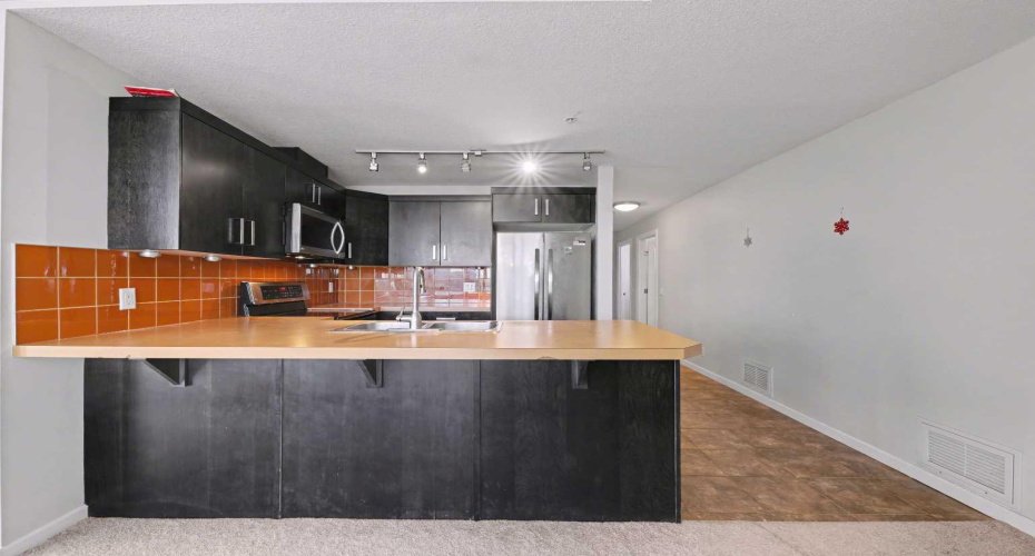 1410 1 Street, Calgary, Alberta T2G 5T5, 2 Bedrooms Bedrooms, ,2 BathroomsBathrooms,Residential,For Sale,1,A2280125