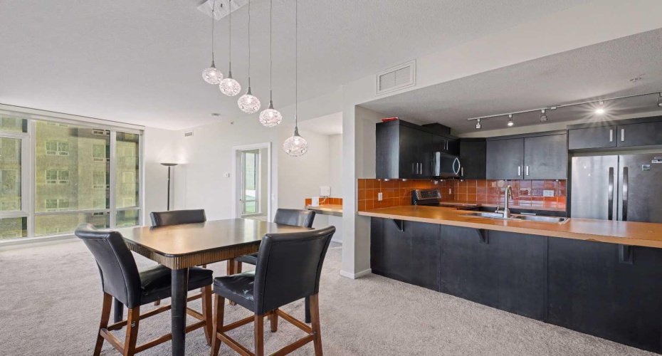 1410 1 Street, Calgary, Alberta T2G 5T5, 2 Bedrooms Bedrooms, ,2 BathroomsBathrooms,Residential,For Sale,1,A2280125