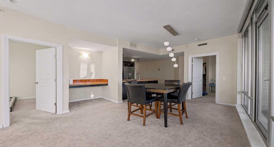 1410 1 Street, Calgary, Alberta T2G 5T5, 2 Bedrooms Bedrooms, ,2 BathroomsBathrooms,Residential,For Sale,1,A2280125