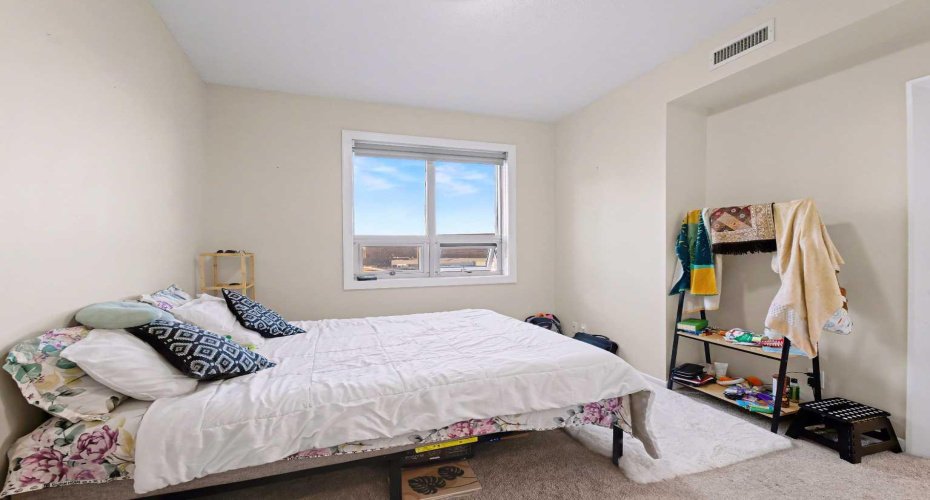 1410 1 Street, Calgary, Alberta T2G 5T5, 2 Bedrooms Bedrooms, ,2 BathroomsBathrooms,Residential,For Sale,1,A2280125