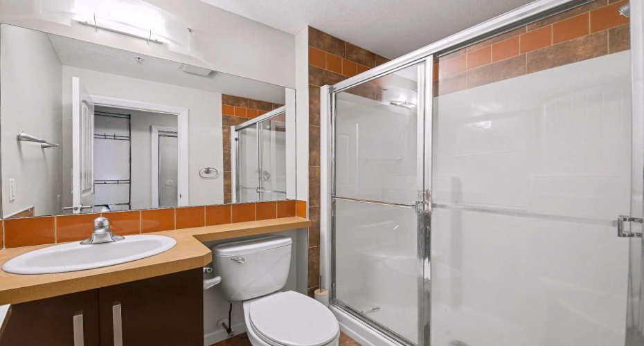 1410 1 Street, Calgary, Alberta T2G 5T5, 2 Bedrooms Bedrooms, ,2 BathroomsBathrooms,Residential,For Sale,1,A2280125