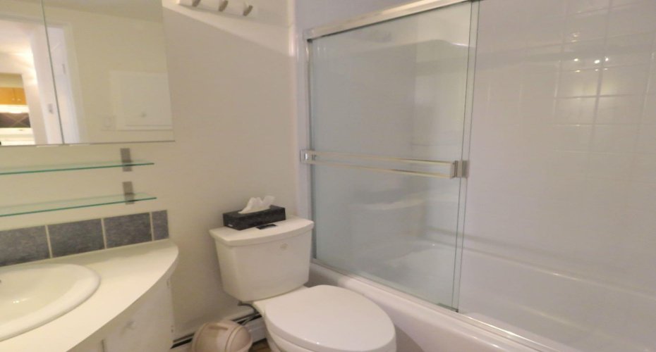 328 Cedar Crescent, Calgary, Alberta T3C 2Y8, 1 Bedroom Bedrooms, 0 ,1 BathroomBathrooms,Residential,For Sale,Cedar,0,A2280165