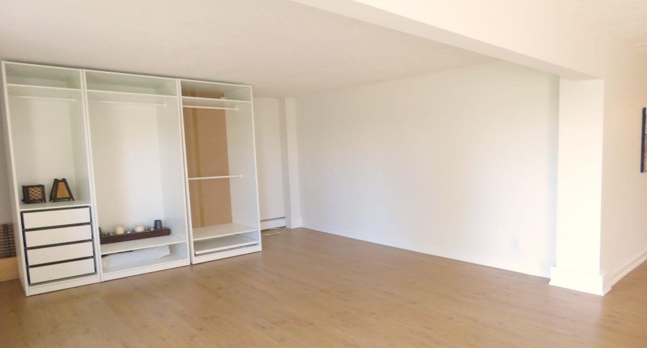 328 Cedar Crescent, Calgary, Alberta T3C 2Y8, 1 Bedroom Bedrooms, 0 ,1 BathroomBathrooms,Residential,For Sale,Cedar,0,A2280165