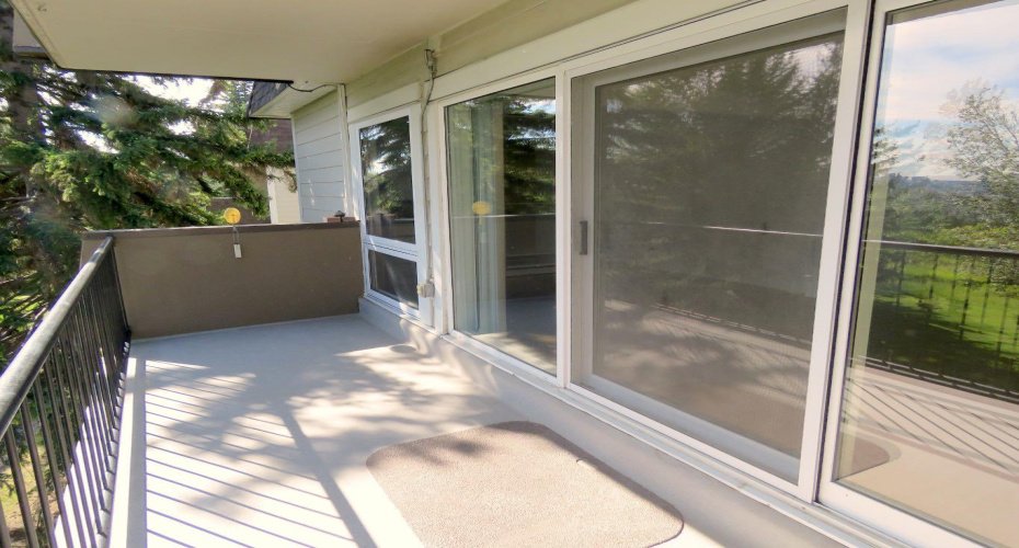 328 Cedar Crescent, Calgary, Alberta T3C 2Y8, 1 Bedroom Bedrooms, 0 ,1 BathroomBathrooms,Residential,For Sale,Cedar,0,A2280165