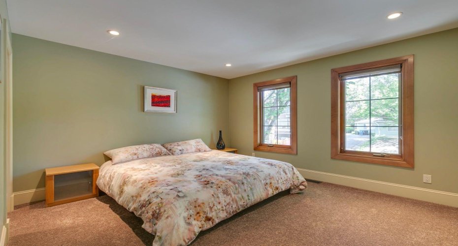 2609 7 Avenue, Calgary, Alberta T2N 1A6, 5 Bedroom Bedrooms, 0 ,4 BathroomBathrooms,Residential,For Sale,7,0,A2277761