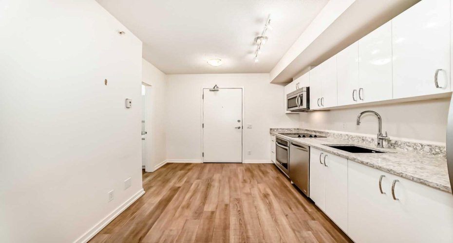 450 8 Avenue, Calgary, Alberta T2G 1T2, 2 Bedrooms Bedrooms, ,1 BathroomBathrooms,Residential,For Sale,8,A2280415