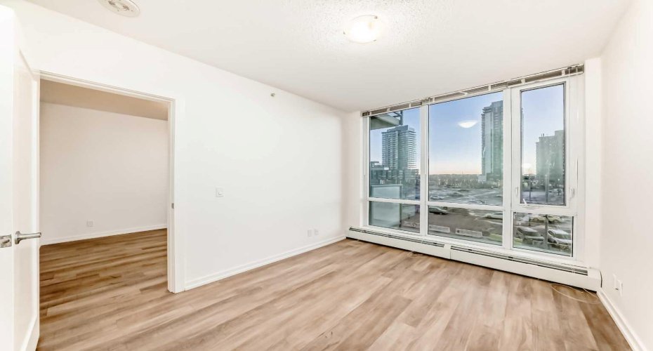 450 8 Avenue, Calgary, Alberta T2G 1T2, 2 Bedrooms Bedrooms, ,1 BathroomBathrooms,Residential,For Sale,8,A2280415