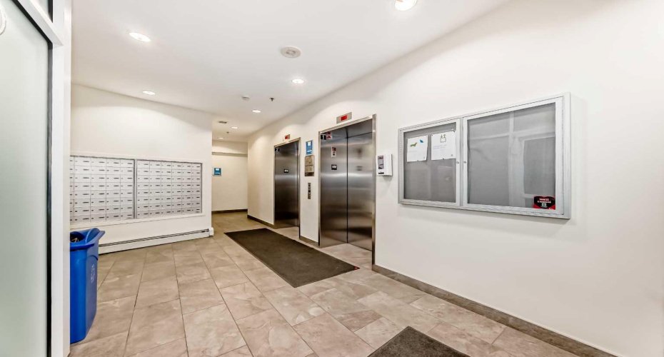 450 8 Avenue, Calgary, Alberta T2G 1T2, 2 Bedrooms Bedrooms, ,1 BathroomBathrooms,Residential,For Sale,8,A2280415