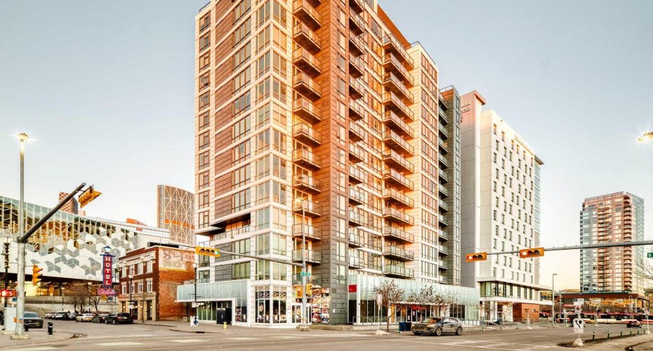 450 8 Avenue, Calgary, Alberta T2G 1T2, 2 Bedrooms Bedrooms, ,1 BathroomBathrooms,Residential,For Sale,8,A2280415