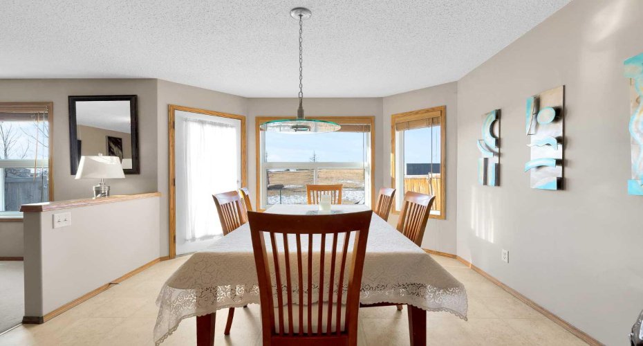 132 Saddletree Close, Calgary, Alberta T3J 5J1, 3 Bedrooms Bedrooms, ,3 BathroomsBathrooms,Residential,For Sale,Saddletree,A2278465