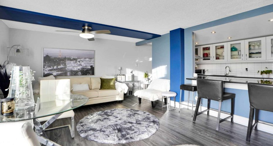 1111 15 Avenue, Calgary, Alberta t2r0s8, 2 Bedrooms Bedrooms, ,1 BathroomBathrooms,Residential,For Sale,15,A2280082