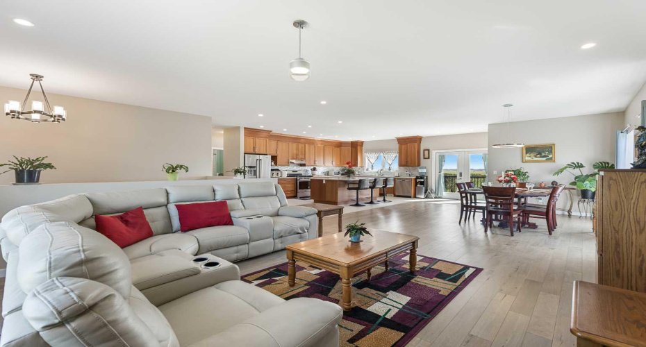 243077 Range Road 255, Rural Wheatland County, Alberta T1P 0H9, 5 Bedrooms Bedrooms, ,3 BathroomsBathrooms,Residential,For Sale,Range Road 255,A2280277
